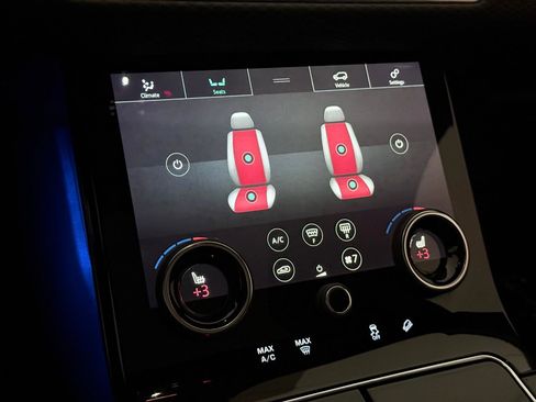 Used 2019 Land Rover Range Rover Velar R-Dynamic SE image 36