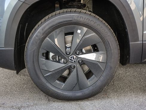 New 2026 Volkswagen Taos S image 11