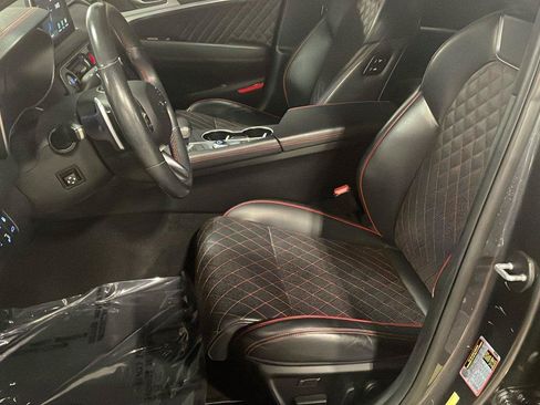 Used 2019 Genesis G70 2.0T Advanced w/ Sport Package RWD image 10