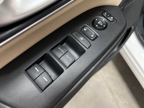 Used 2019 Honda CR-V EX-L image 11