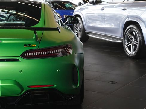 Used 2020 Mercedes-Benz AMG GT R image 13