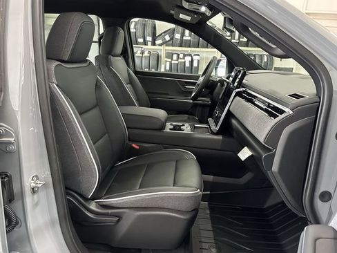 New 2026 GMC Sierra EV Elevation image 27