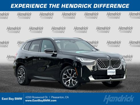 Used 2025 BMW X3 xDrive30i w/ Convenience Package image 1