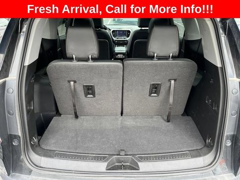 Used 2021 GMC Acadia SLT w/ Preferred Package FWD image 14