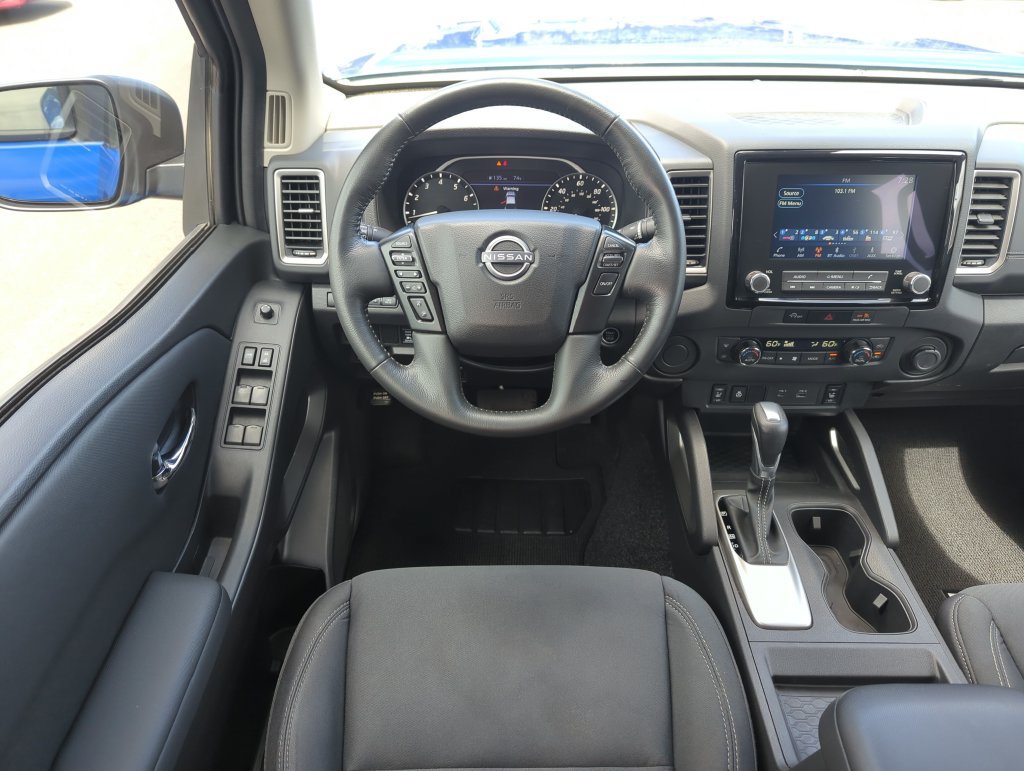 Used 2024 Nissan Frontier SV RWD image 14