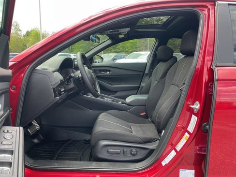 Used 2025 Honda Accord Sport image 27