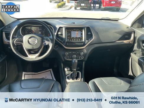 Used 2016 Jeep Cherokee Limited image 3