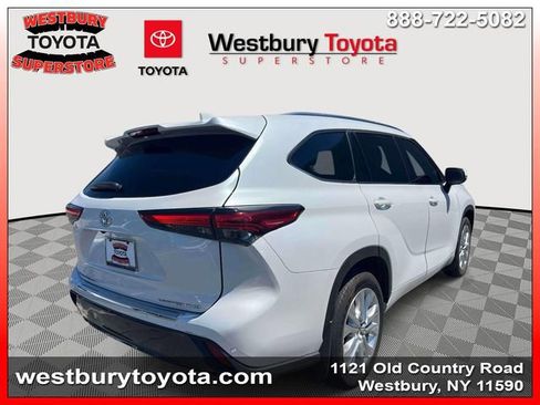 Used 2023 Toyota Highlander Limited AWD/4WD image 7