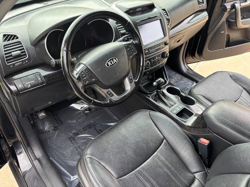 Used 2014 Kia Sorento EX w/ EX V6 Touring Package image 14