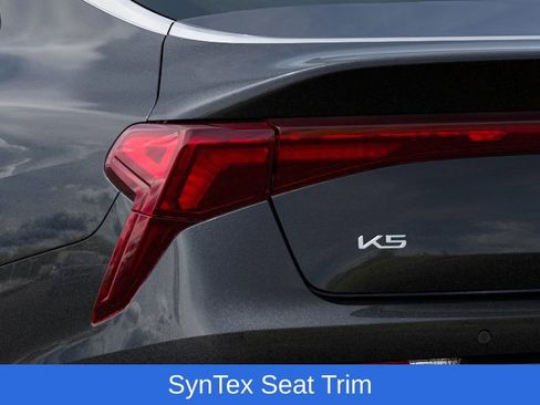 New 2025 Kia K5 EX FWD image 11