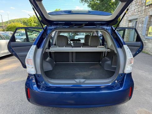 Used 2012 Toyota Prius V Three FWD image 19