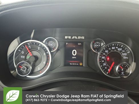 Used 2024 RAM 2500 Tradesman w/ Chrome Appearance Group image 23