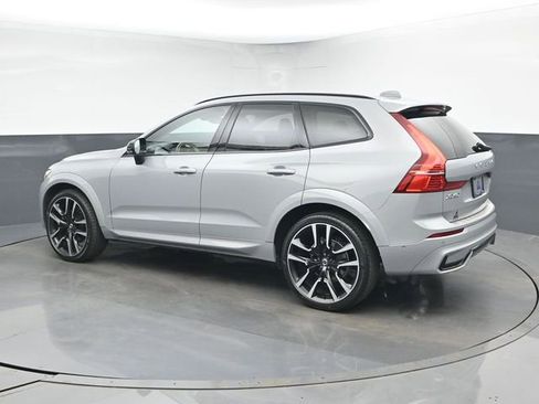 Used 2024 Volvo XC60 B5 Ultimate w/ Protection Package Premier image 6