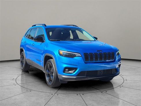 Certified 2023 Jeep Cherokee Altitude Lux image 14