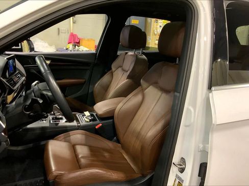 Used 2018 Audi Q5 2.0T Premium Plus w/ Premium Plus Package image 8
