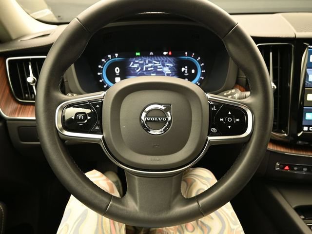 Used 2023 Volvo XC60 B5 Ultimate w/ Climate Package FWD image 23
