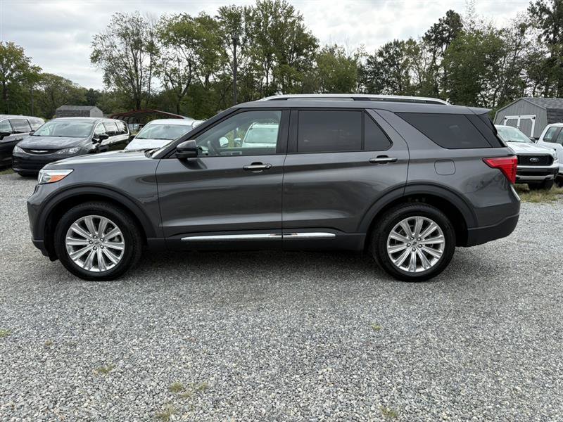 Used 2020 Ford Explorer Limited w/ Class III Trailer Tow Package AWD/4WD image 2