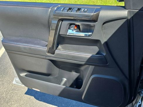 Used 2024 Toyota 4Runner TRD Off-Road image 25