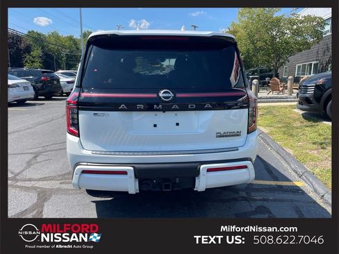 Certified 2025 Nissan Armada Platinum Reserve AWD/4WD image 4