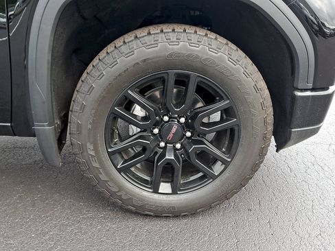 Used 2024 GMC Sierra 1500 Elevation AWD/4WD image 8
