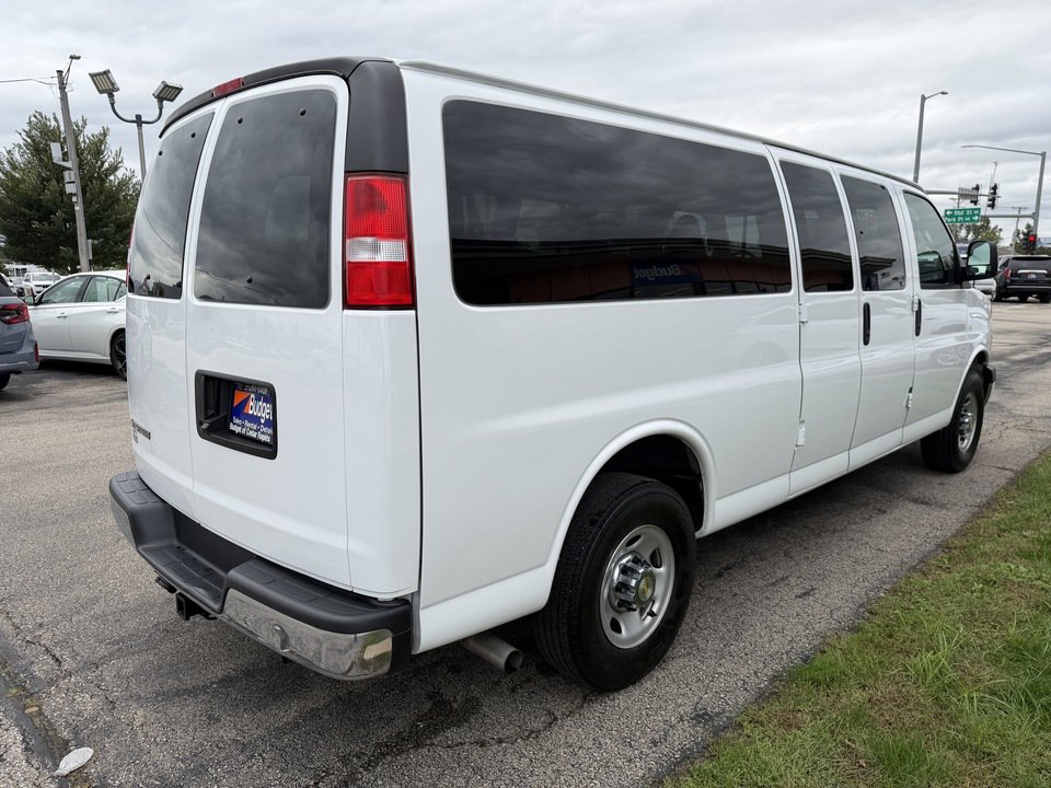 Used 2024 Chevrolet Express 3500 LT w/ LT Preferred Equipment Group RWD image 5