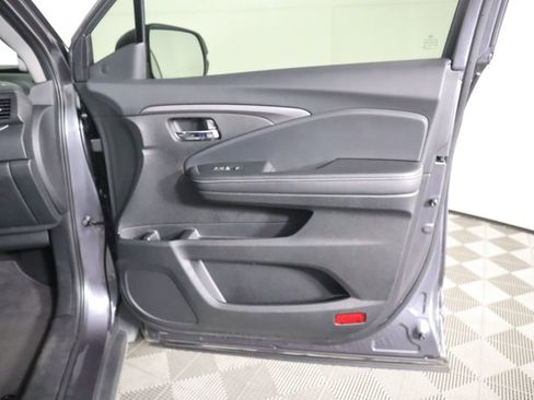 Used 2022 Honda Ridgeline RTL image 25