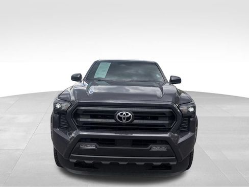 Used 2024 Toyota Tacoma SR5 AWD/4WD image 3