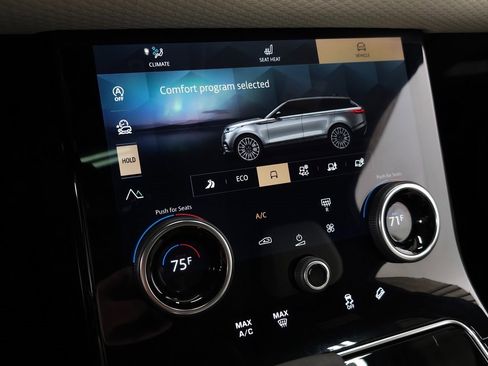 Used 2023 Land Rover Range Rover Velar R-Dynamic S image 29