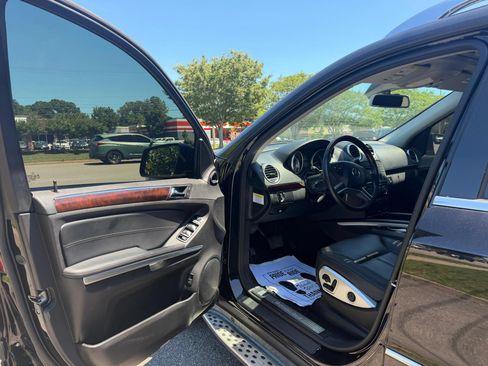 Used 2012 Mercedes-Benz GL 450 4MATIC image 9