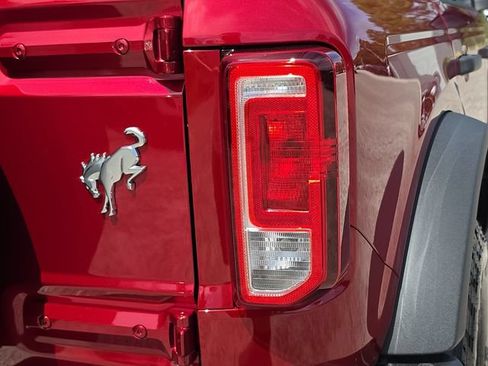 Used 2025 Ford Bronco Big Bend w/ Black Diamond Package AWD/4WD image 8