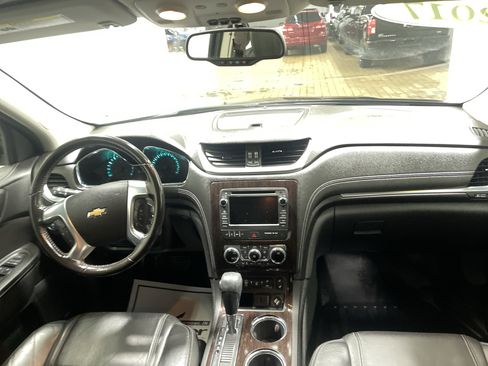 Used 2017 Chevrolet Traverse LT AWD/4WD image 23