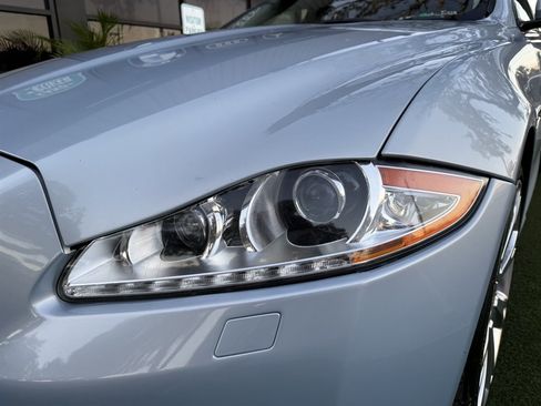 Used 2014 Jaguar XJ AWD image 9