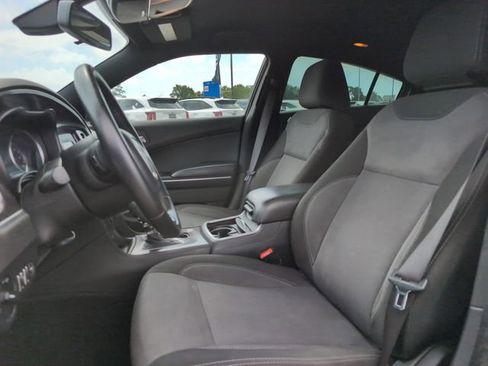 Used 2015 Dodge Charger SE w/ Sport Appearance Group RWD image 13