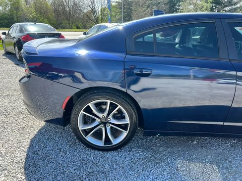 Used 2015 Dodge Charger R/T w/ Plus Group RWD image 8