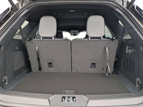 New 2026 Ford Explorer ST-Line w/ ST-Line Street Pack image 13