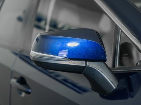 Used 2022 Toyota RAV4 XLE Premium image 17