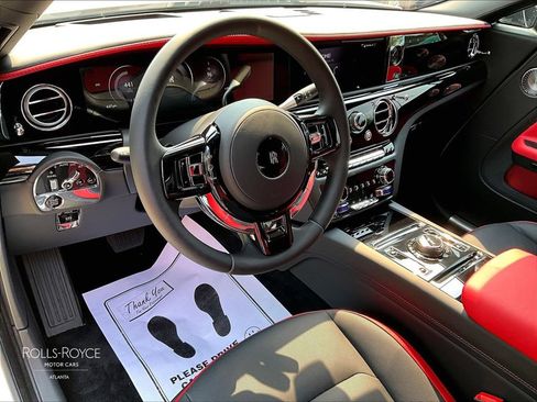 Used 2025 Rolls-Royce Spectre w/ Spectre Launch Package AWD/4WD image 12