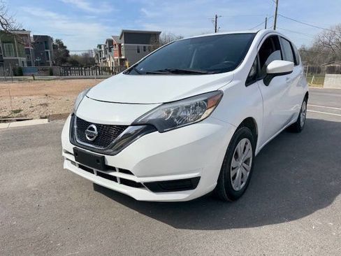 Used 2017 Nissan Versa Note SV image 4