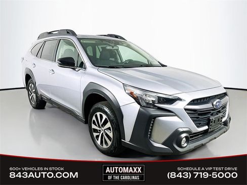 Used 2025 Subaru Outback Premium AWD/4WD image 1