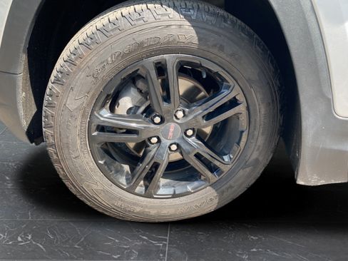 Used 2022 GMC Terrain AT4 w/ Infotainment Package II AWD/4WD image 41