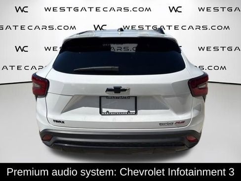 Used 2024 Chevrolet Trax RS w/ Sunroof Package FWD image 10