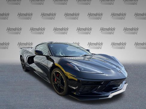 Used 2025 Chevrolet Corvette Stingray Preferred Cpe w/ Z51 Performance Package image 2
