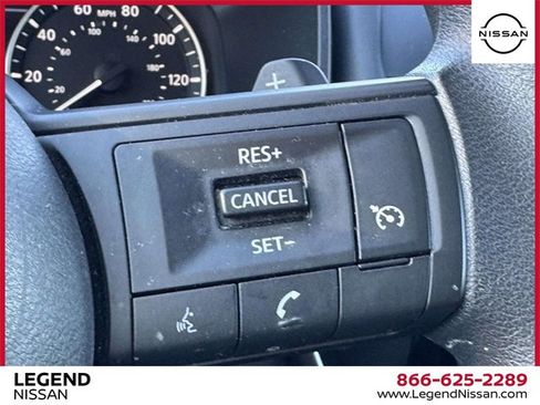 Used 2023 Nissan Rogue S image 19