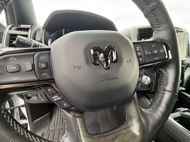 Used 2025 RAM 1500 Limited AWD/4WD image 18