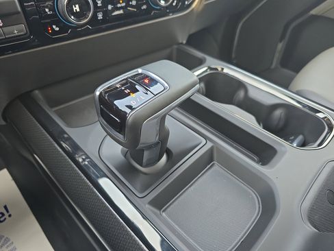 Used 2025 Chevrolet Silverado 1500 ZR2 image 28