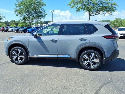 Used 2021 Nissan Rogue SL w/ Premium Package AWD/4WD image 8