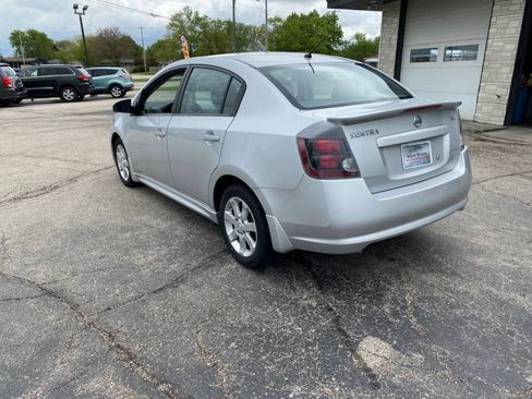 Used 2012 Nissan Sentra 2.0 SR FWD image 9