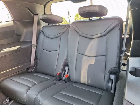 Used 2024 Cadillac XT6 Premium Luxury w/ Technology Package AWD/4WD image 14