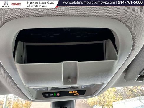 Used 2020 Buick Enclave Premium w/ Sun and Sites Package image 37