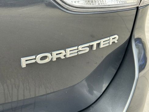 Used 2020 Subaru Forester Premium image 14